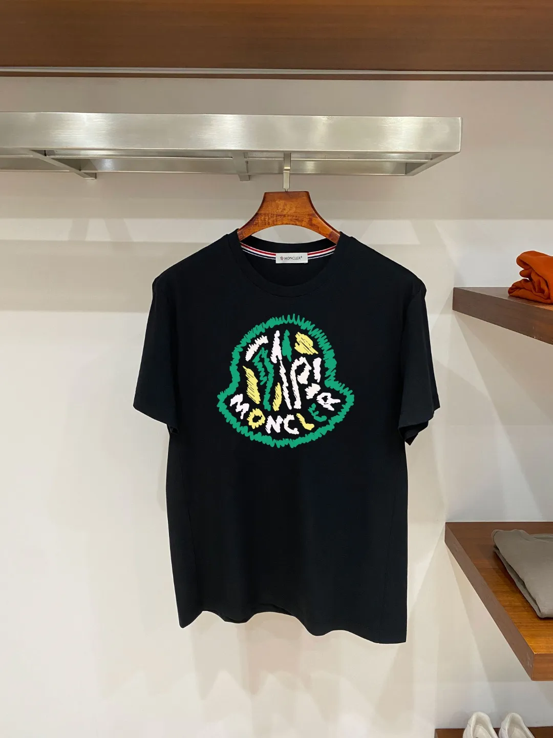 Moncler T 26s New Arrival Supima 210 ， ， + ， ， ， ， ， Breathable， ！ ， ， ，Series ， 5 ， ， 100 ， 1% . Versatile， 。 Breathable， ：White// /Light Green /Khaki / /Black Sizes：M-3XL Size ：178-130 L